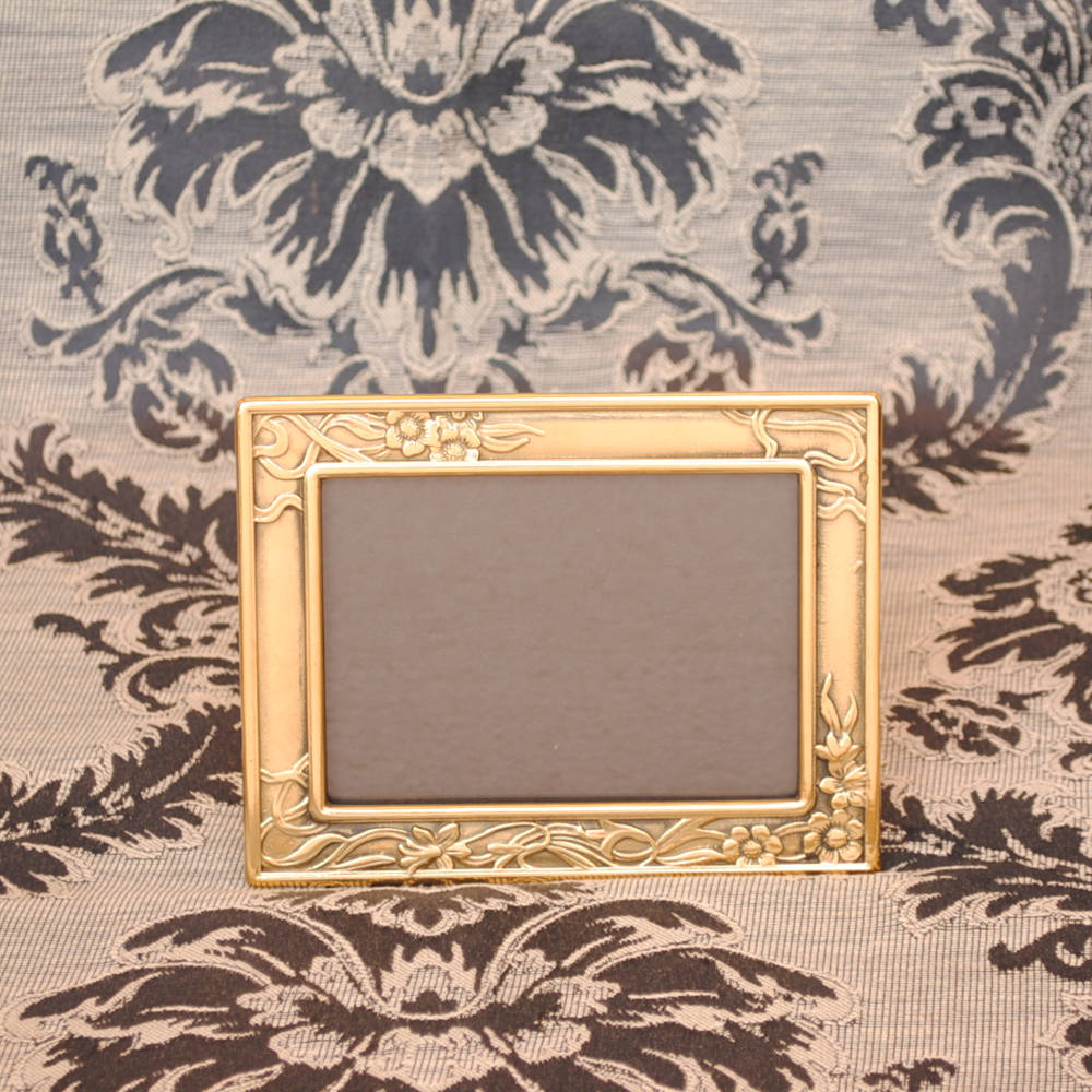 フォトフレーム 写真立て おしゃれ アンティーク調 フィオーリ 金色 横タイプ 真鍮雑貨 真鍮製 ブラス イタリー製 スティラーズ STILARS 388221