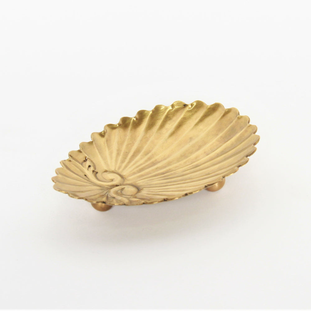 トレイ アクセサリートレイ シェル型トレイ 真鍮製トレイ 小物入れ アンティーク風トレイ 真鍮雑貨 325044