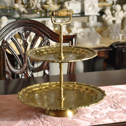 アフタヌーンティースタンド 真鍮雑貨 ケーキスタンド 真鍮製プレート 2段プレート 真鍮 2段トレー ディスプレイプレート クラシック アンティーク風 7347060