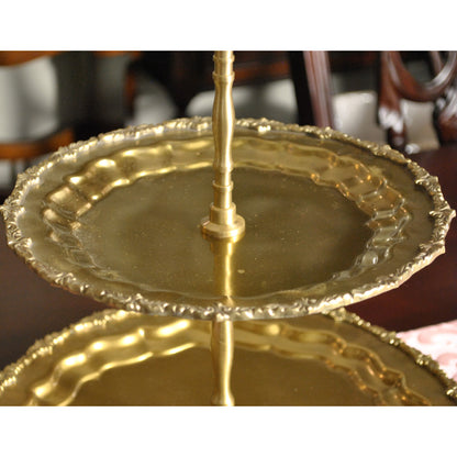 アフタヌーンティースタンド 真鍮雑貨 ケーキスタンド 真鍮製プレート 2段プレート 真鍮 2段トレー ディスプレイプレート クラシック アンティーク風 7347060