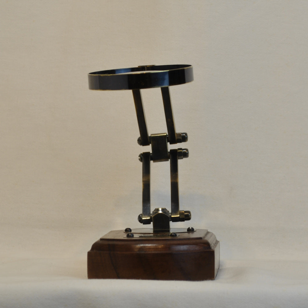 拡大鏡 虫眼鏡 置物 インテリア雑貨 オーナメント 真鍮製拡大鏡 台座付き拡大鏡 卓上拡大鏡 アンティーク風拡大鏡 真鍮雑貨 7382021