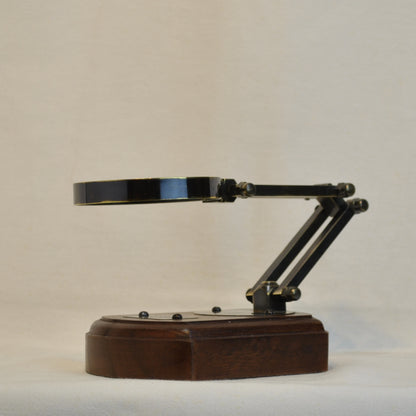 拡大鏡 虫眼鏡 置物 インテリア雑貨 オーナメント 真鍮製拡大鏡 台座付き拡大鏡 卓上拡大鏡 アンティーク風拡大鏡 真鍮雑貨 7382021