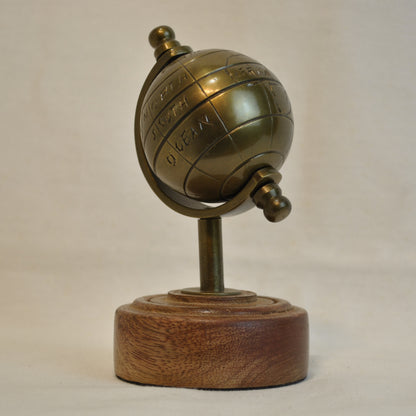 地球儀 ミニ地球儀 置物 オブジェ 真鍮製 雑貨 オーナメント インテリア雑貨 アンティーク風地球儀 真鍮雑貨 7382073
